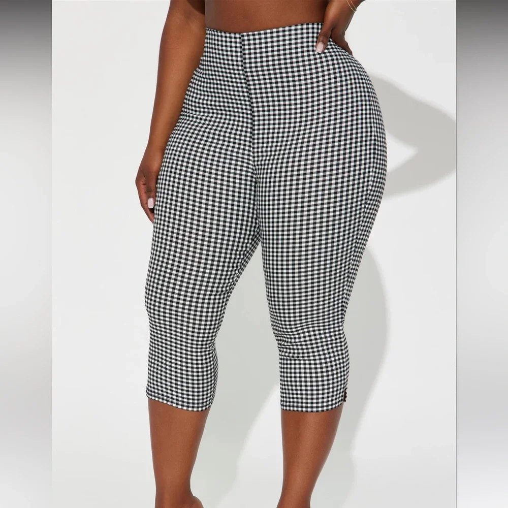 On A Picnic Capri Pant - Black/White - Picture 2 of 3